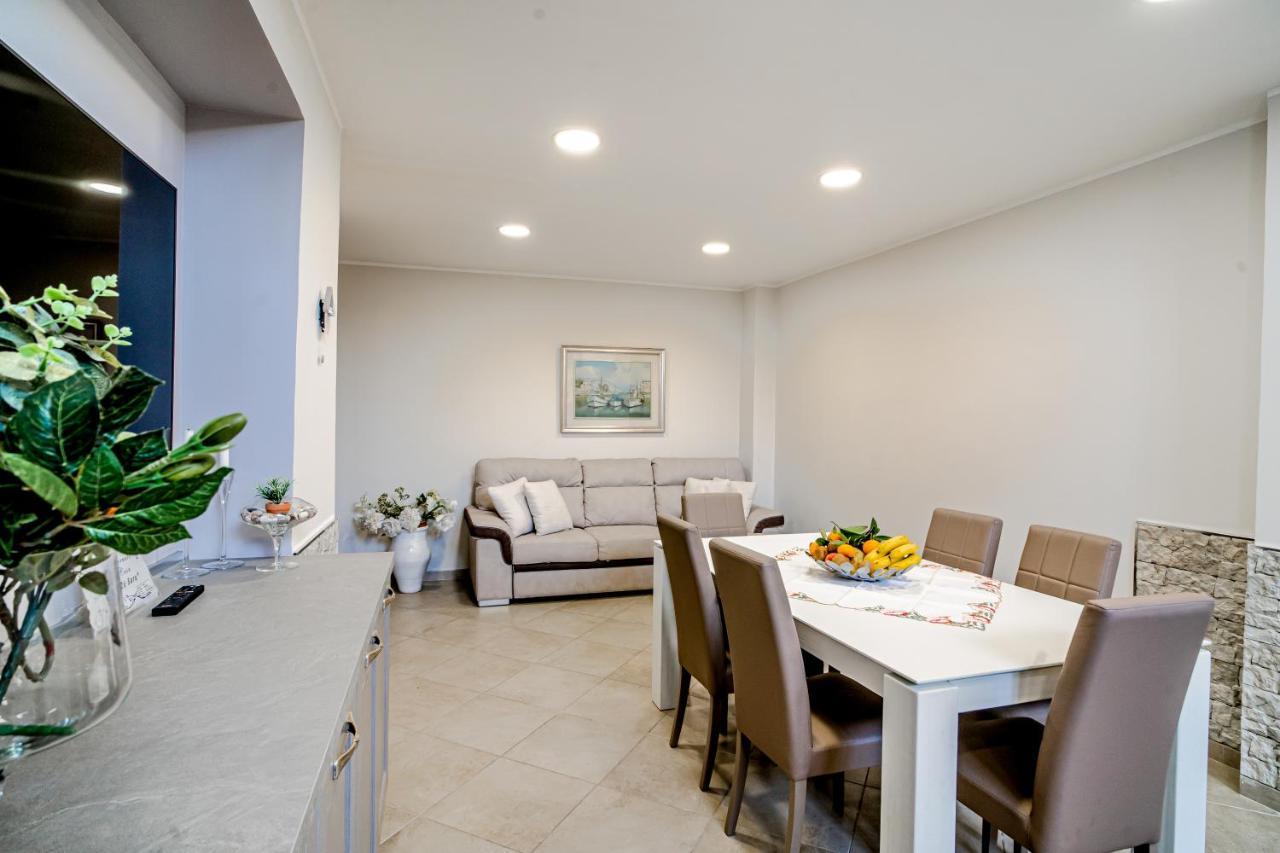 הוילה ג'יארה Casa Zu' Saru מראה חיצוני תמונה