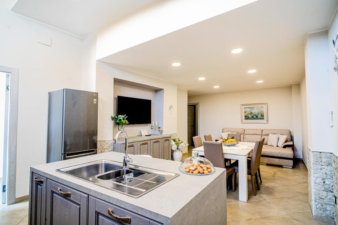 הוילה ג'יארה Casa Zu' Saru מראה חיצוני תמונה